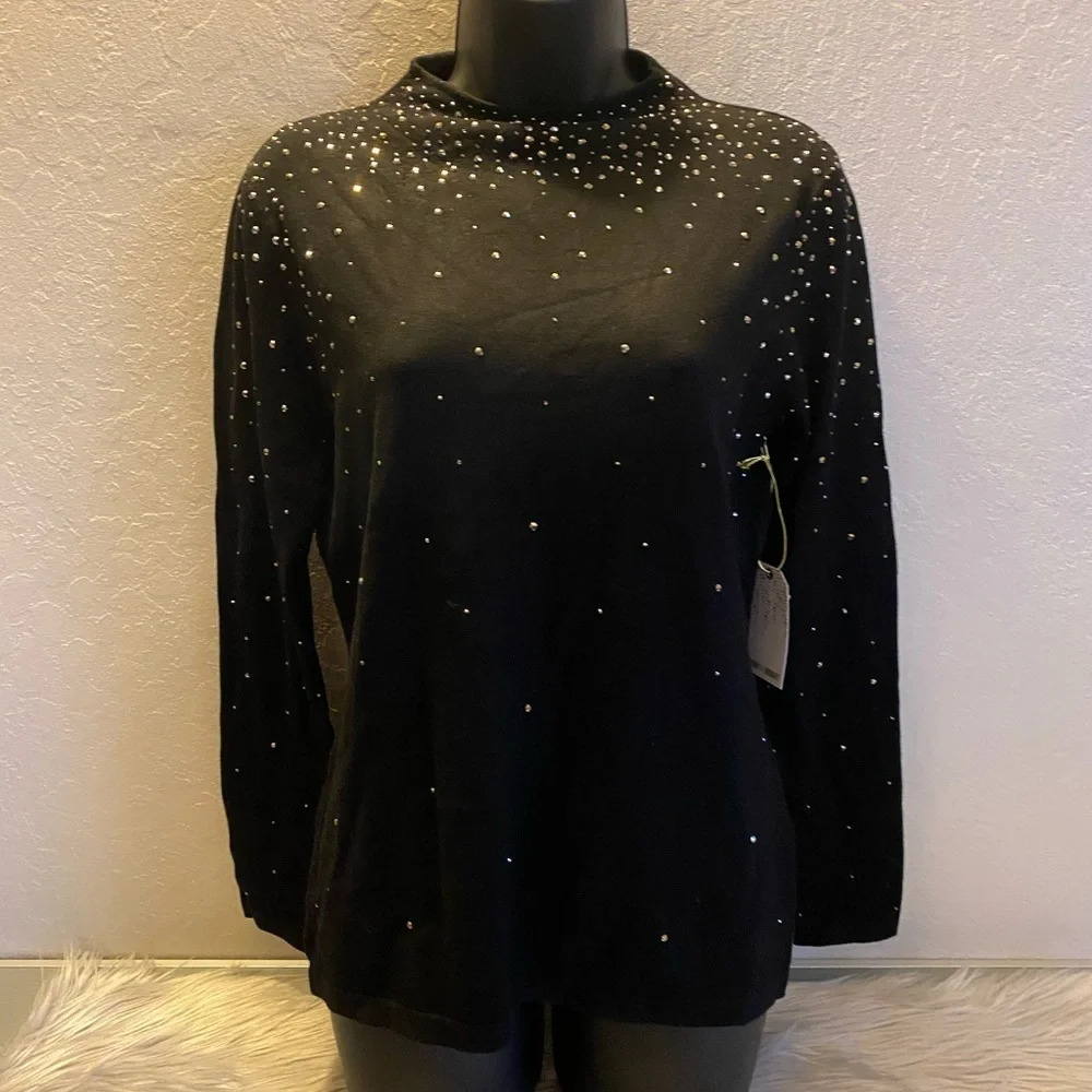 🆕 Villa Milano Black Sweater with Rhinsetone Accents